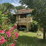 לינה וארוחת בוקר A La Maison Des Oiseaux 4*