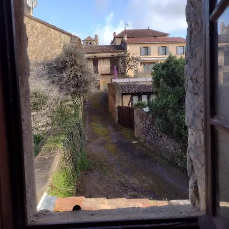 A La Maison Des Oiseaux Bed & Breakfast